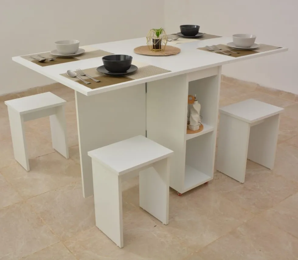 Table avec 4 Tabourets